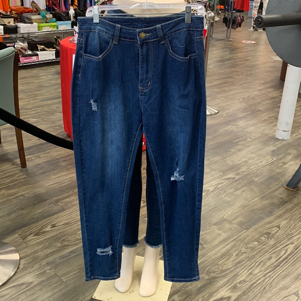 Dark denim stretchy skinny leg nice fit